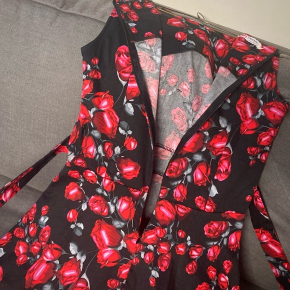 Red roses Rockabilly retro sleeveless swing dress - Picture 6 of 15